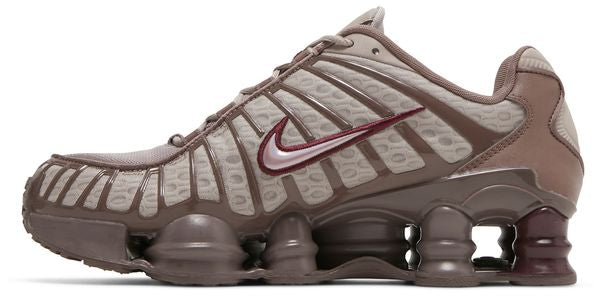 NIKE SHOX