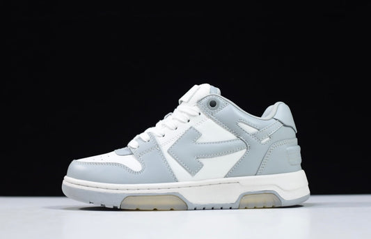 Off-White
Out Of Office leather sneakers