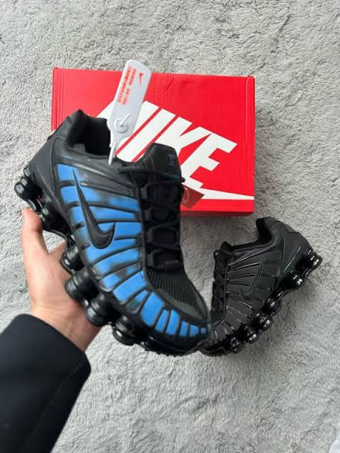 NIKE SHOX (Colour Change)