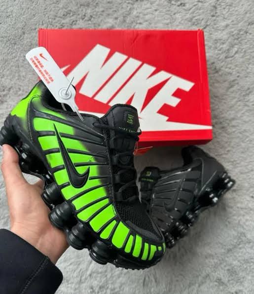 NIKE SHOX (Colour Change)