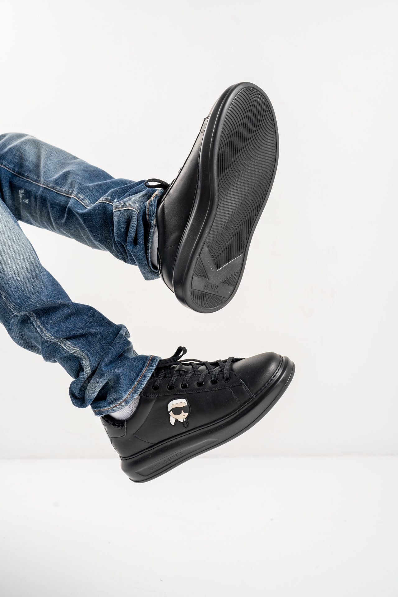 Karl Lagerfeld "IKON NFT Kapri Sneakers"