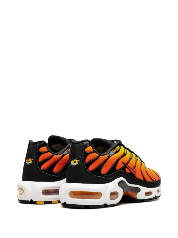 Nike
Air Max Plus "Sunset" sneakers
