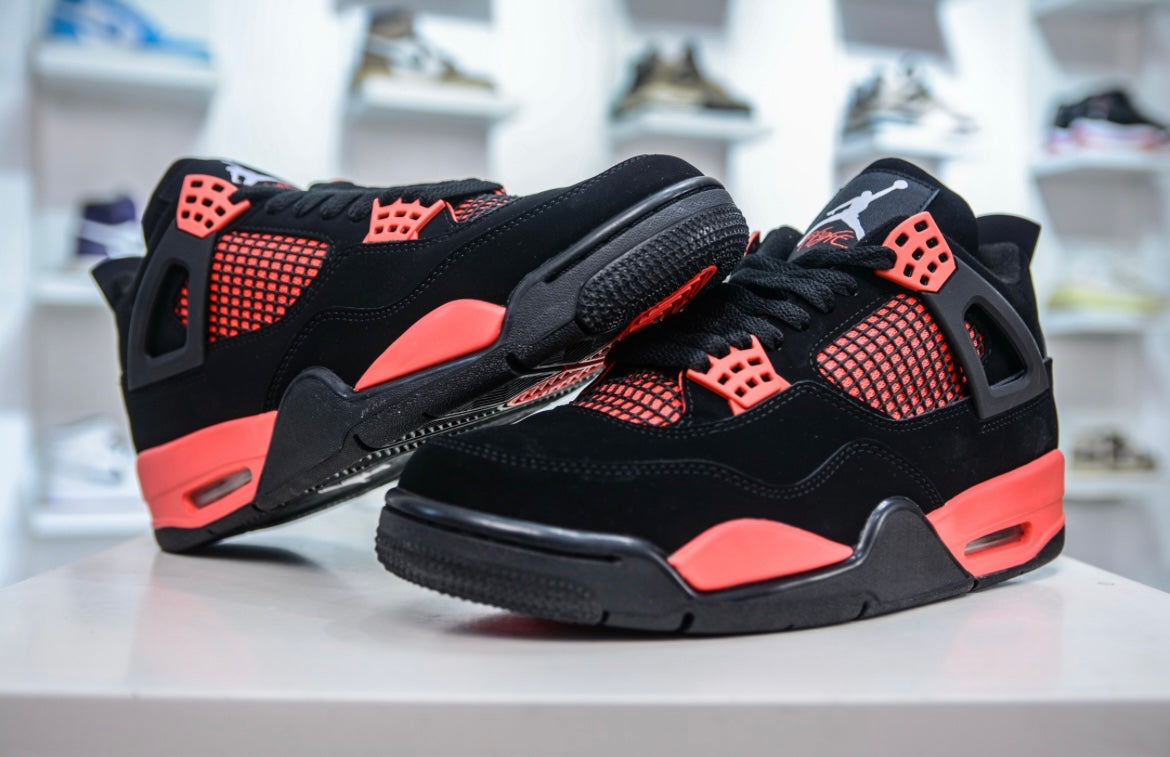 Jordan
Air Jordan 4 Retro "Red Thunder" sneakers