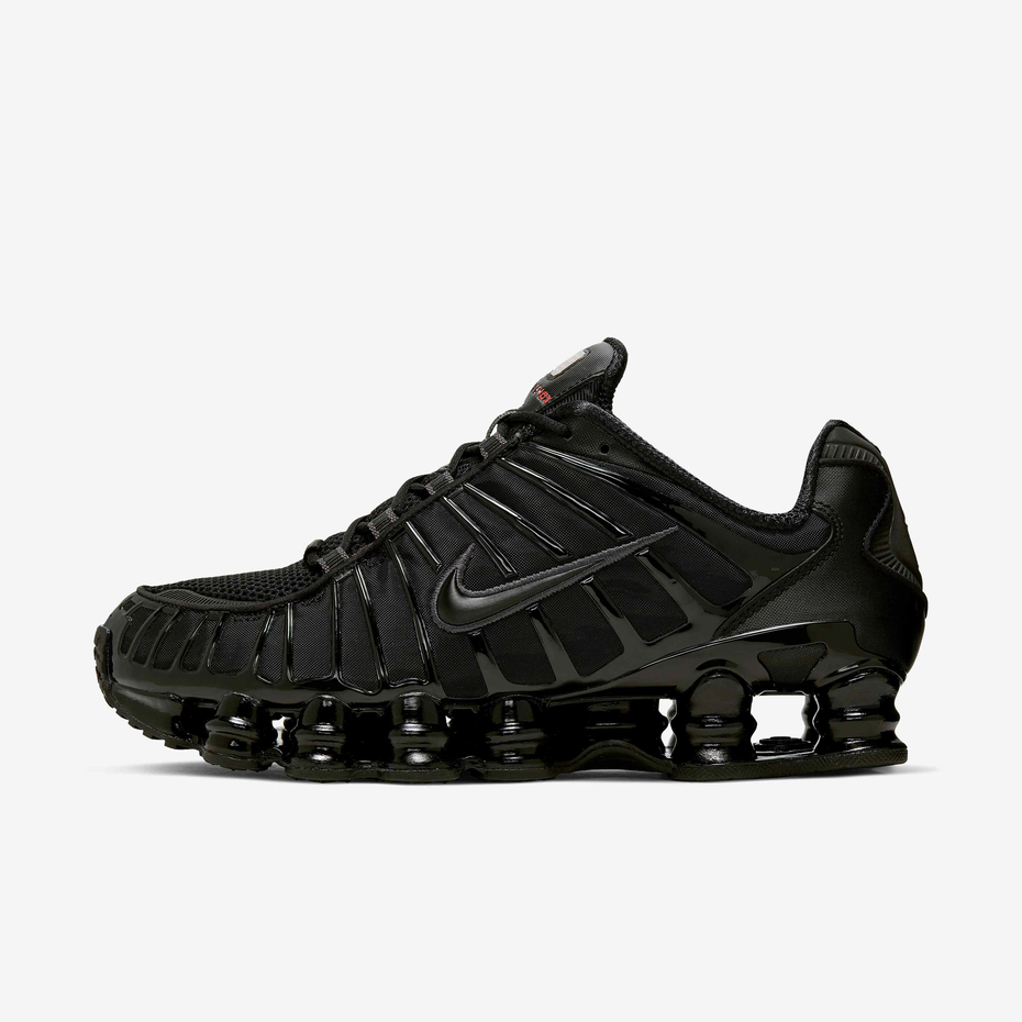 NIKE SHOX