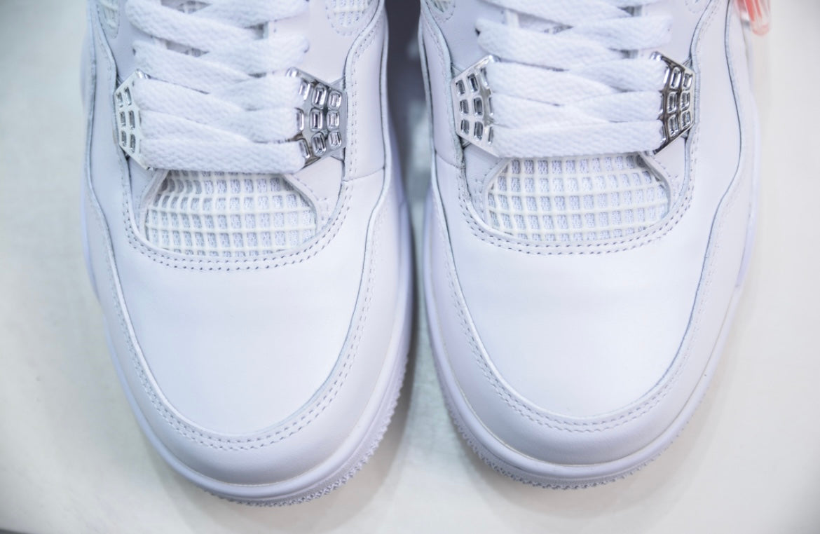 Jordan
Air Jordan 4 Retro "Pure Money" sneakers
